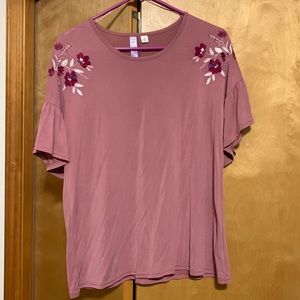 Ruffle sleeve embroidered top SIZE L